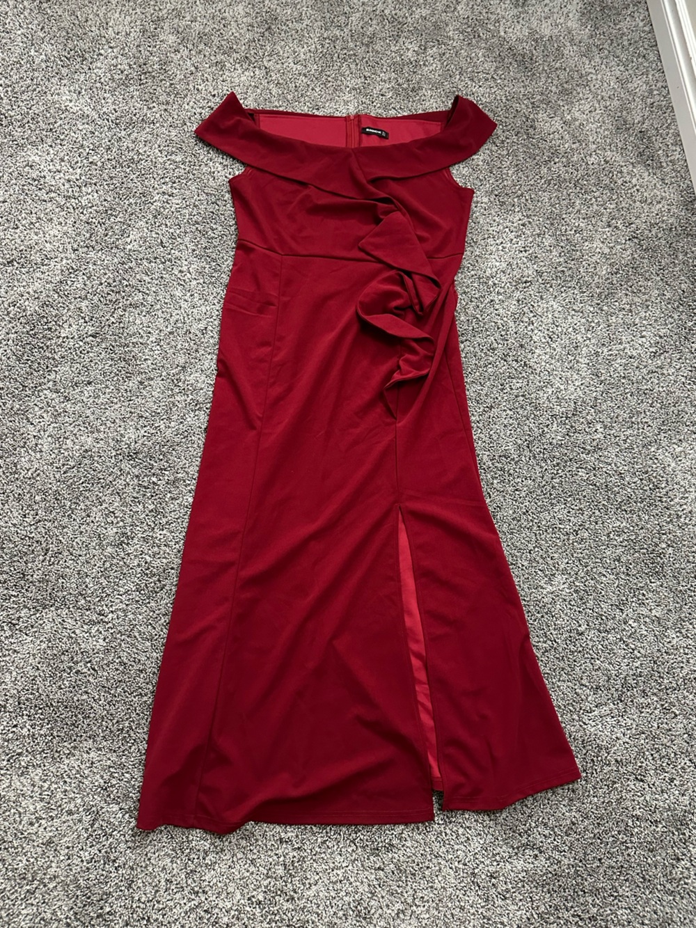 BloomChic Red Evening Gown (size 14) - Picture 2 of 9